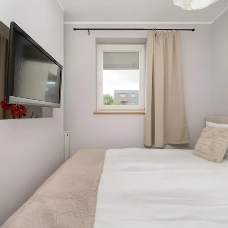 Apartman Rodzinne Z Parkingiem Sky Tower Centrum By Renters *