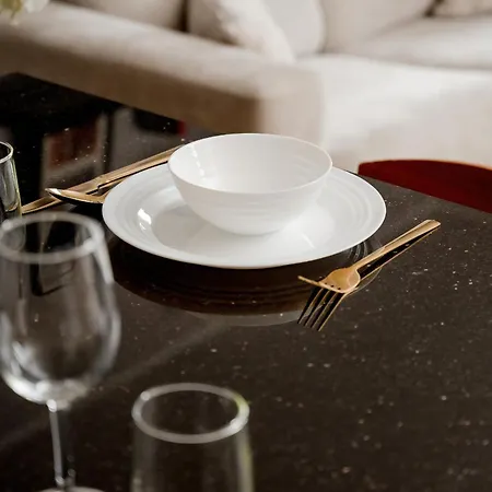 Rodzinne Z Parkingiem Sky Tower Centrum By Renters Apartman