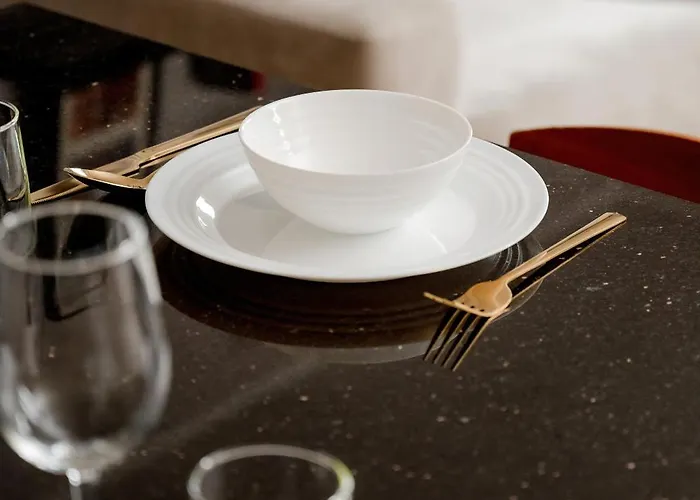 Rodzinne Z Parkingiem Sky Tower Centrum By Renters Lägenhet