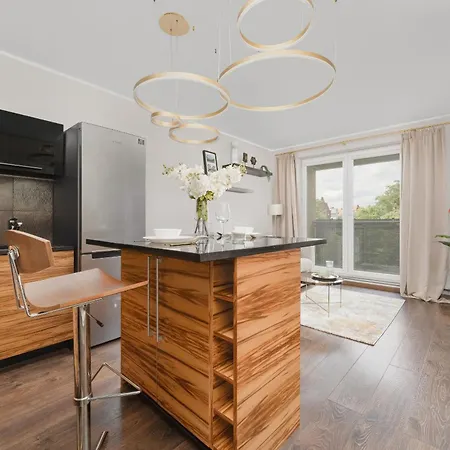 דירה Rodzinne Z Parkingiem Sky Tower Centrum By Renters *