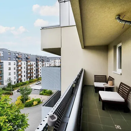 דירה Rodzinne Z Parkingiem Sky Tower Centrum By Renters ורוצלב