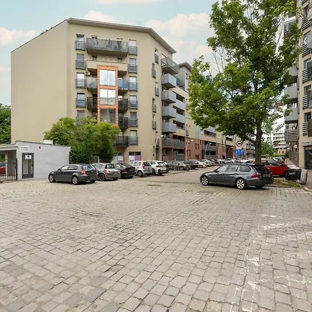 Rodzinne Z Parkingiem Sky Tower Centrum By Renters * ורוצלב