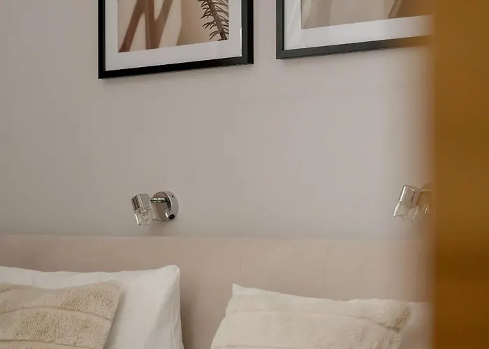 Rodzinne Z Parkingiem Sky Tower Centrum By Renters Appartamento *