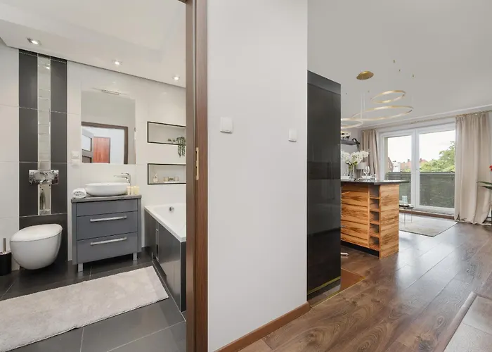 Appartamento Rodzinne Z Parkingiem Sky Tower Centrum By Renters *