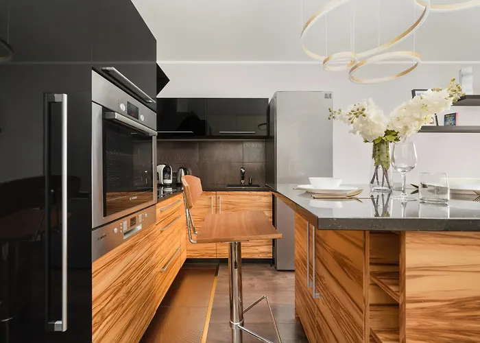 Rodzinne Z Parkingiem Sky Tower Centrum By Renters